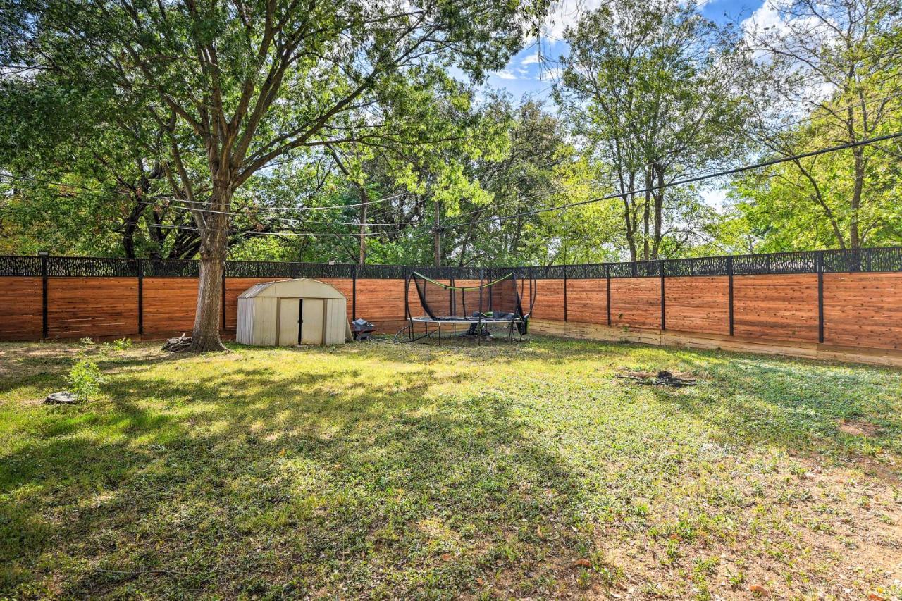 Arlington Family Retreat Home Gym, Patio And Yard Екстериор снимка