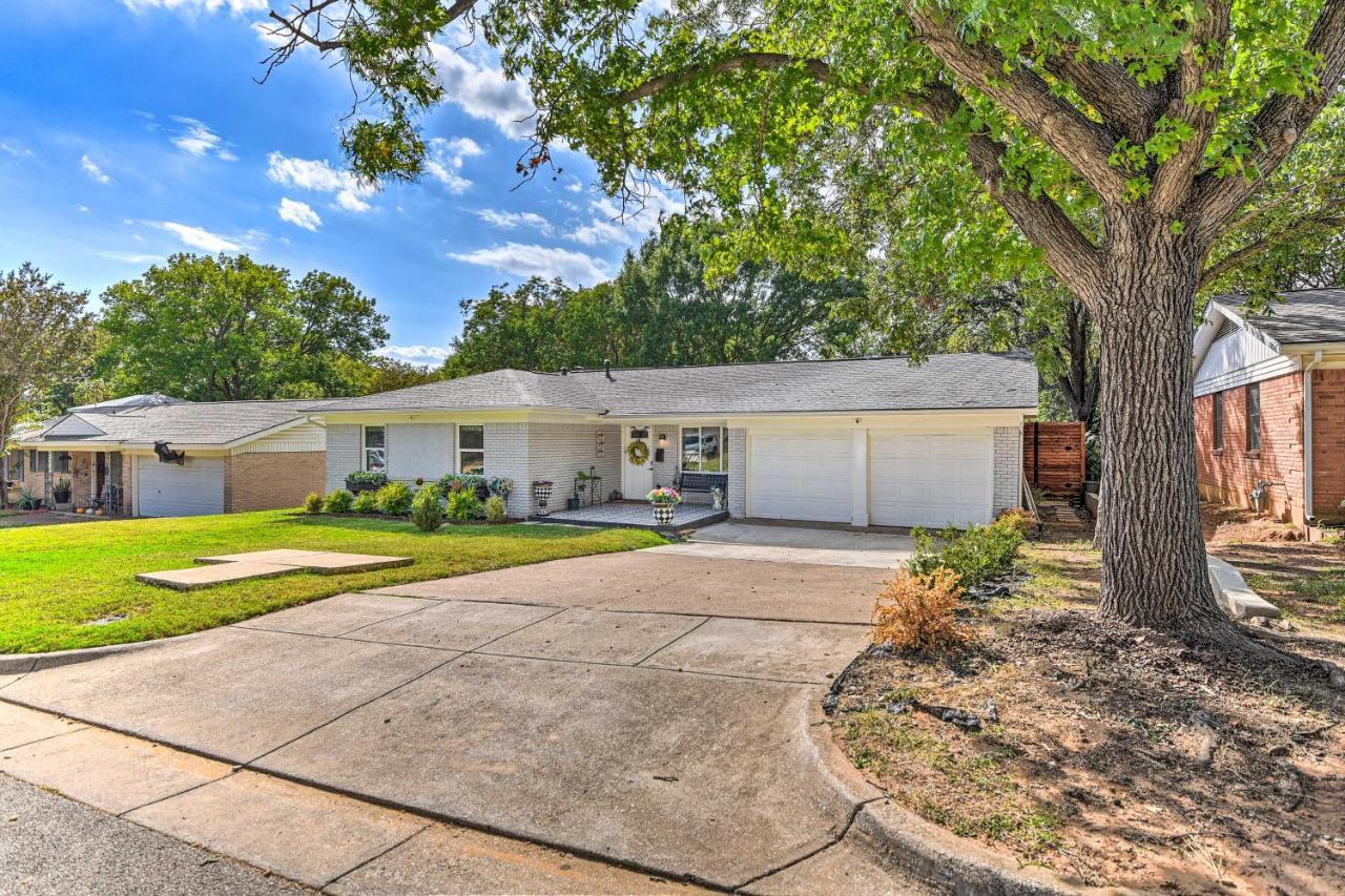 Arlington Family Retreat Home Gym, Patio And Yard Екстериор снимка